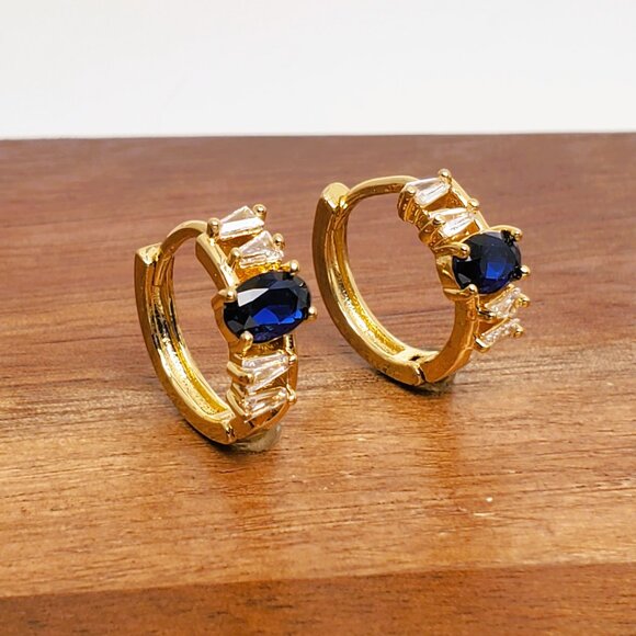 14K Gold Womens 2ct Blue Sapphire Gemstone 1ct Diamond Small Hoop Earrings NEW - Picture 2 of 4